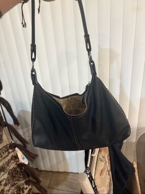 Black Leather Shoulder Bag - Classic Women's Handbag